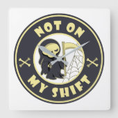 私のシフト上にないグリムリーパーハロウィーン引用文 スクエア壁時計 (正面)