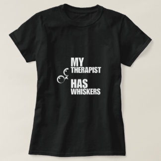 私のセラピストにはひげがある 猫のユーモア Tシャツ