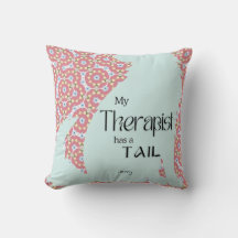 私のセラピストはテールパステルピンクのブルーフローラを持っている