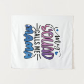 私のチームはママと呼ぶ ギフト タペストリー (正面(横))