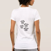 私のドイツのシェパードはパーソナルトレーナーだ Tシャツ (裏面)