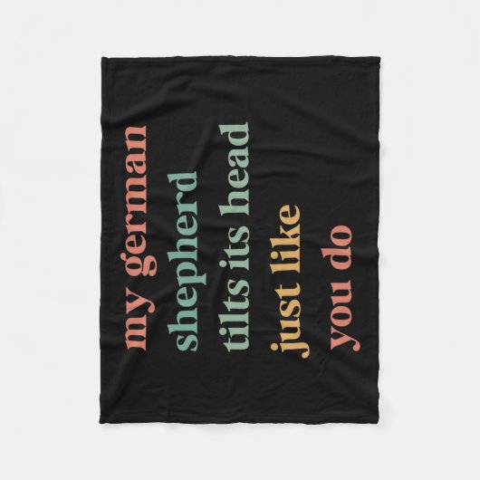 私のドイツ人の羊飼いは、犬Lのようにその頭を傾ける フリースブランケット (正面)
