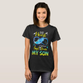 私のハートの一部は私の天使と私の息子の天国にある Tシャツ (正面フル)