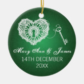 私のハートの緑へのエレガントな結婚式の引き出物の鍵 セラミックオーナメント (正面)