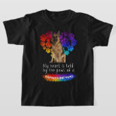 私のハートはドイツの羊飼いの手に握られている Tシャツ (レイダウン)