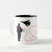 私のハートはパイロットに属します ツートーンマグカップ (正面左)