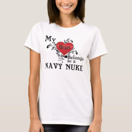 私のハートは海軍原子力に属します Tシャツ