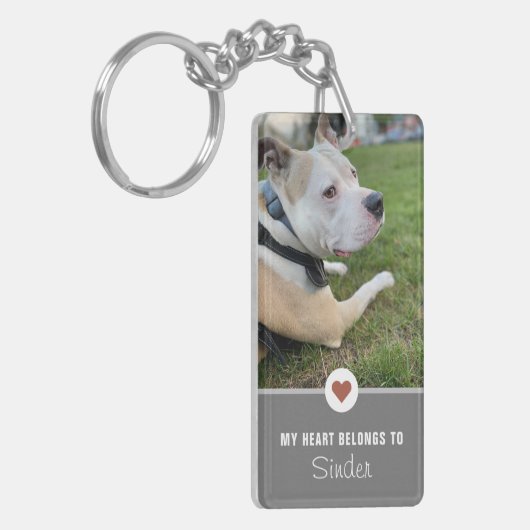 私のハートは犬の2枚の写真に属している キーホルダー (正面左)