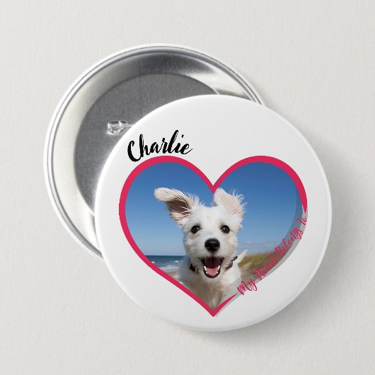 私のハートは犬パーソナライズされたの写真と名前に属している 缶バッジ (正面&裏面)