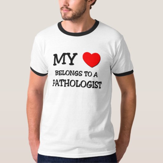 私のハートは病理学者に属します Tシャツ (正面)
