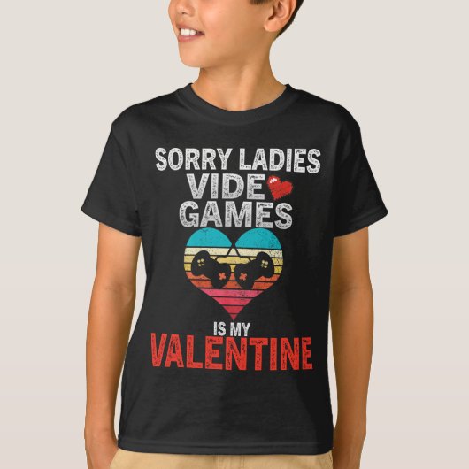 私のバレンタインはビデオゲームです Tシャツ (正面)