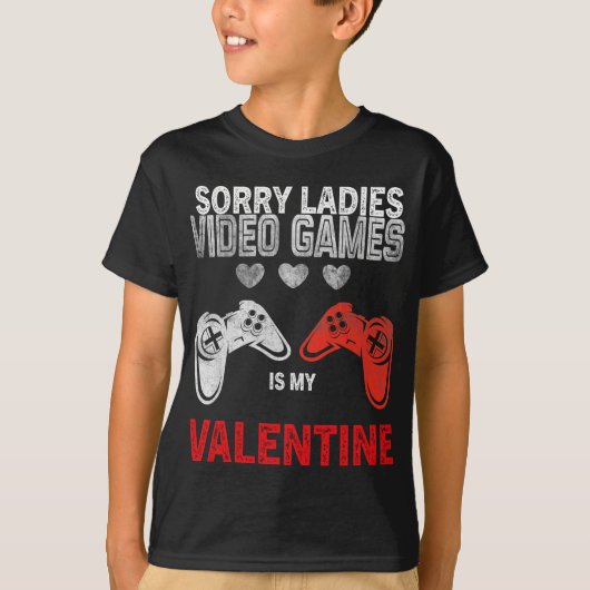 私のバレンタインはビデオゲームです Tシャツ (正面)