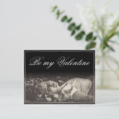 私のバレンタイン – 嘘をつく若い女性 ポストカード (スタンド正面)