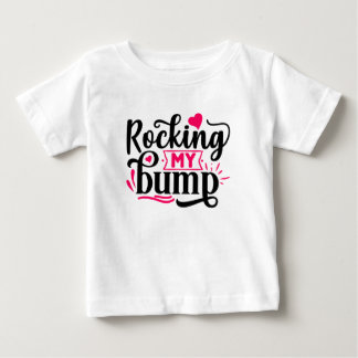 私のバンプを揺おもしろい動 ベビーTシャツ