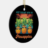 私のパイナップルサングラス熱帯熱で冷やか セラミックオーナメント (右)