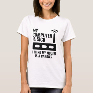 私のパソコンが故障している Tシャツ