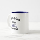 私のパパはあなたのパパを引くことができます ツートーンマグカップ (正面左)