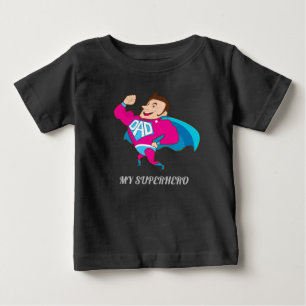 私のパパはスーパーヒーロー ベビーTシャツ
