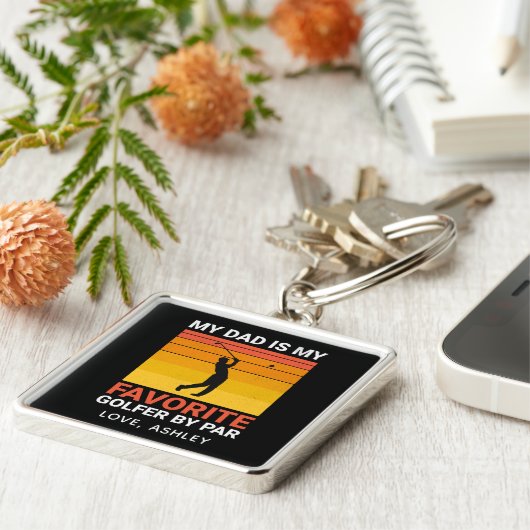 私のパパはパーお気に入りの名前をカスタムするのゴルファーだ キーホルダー (側面)