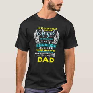 私のパパは私のハートの全てのビートは天使が上に Tシャツ
