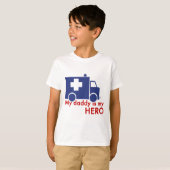 私のパパは私のヒーローだ Tシャツ (正面フル)