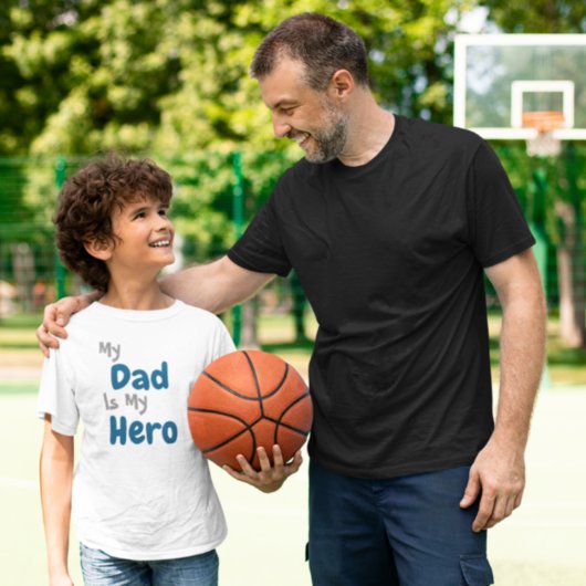 私のパパは私のヒーロー Tシャツ