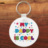 私のパパカッコいいはTシャツとプレゼント キーホルダー (正面)