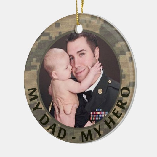 私のパパ私の英雄の軍のカスタムな兵士の写真 セラミックオーナメント (左)