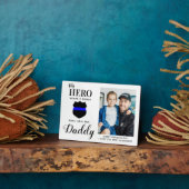 私のヒーローはバッジを着ているパパの父親の日の写真 フォトプラーク (側面)