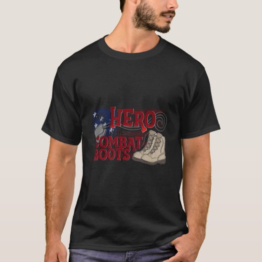私のヒーローは戦闘靴を履いている Tシャツ (正面)