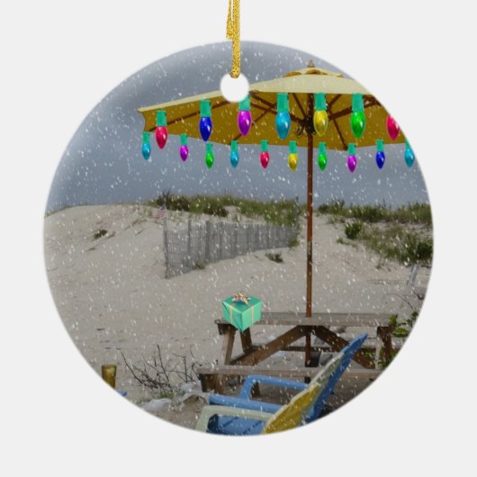 私のビーチチェアのオーナメントで雪が降っています セラミックオーナメント (裏面)