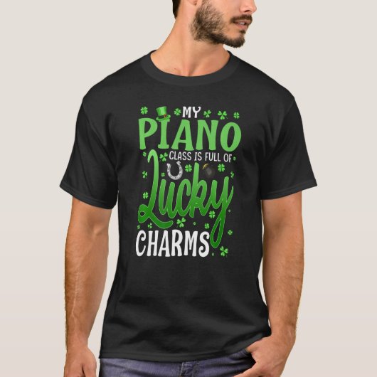 私のピアノのクラスは幸運なチャームのSt Patrickでいっぱいだ Tシャツ (正面)