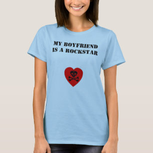 私のボーイフレンドはロックスターです Tシャツ