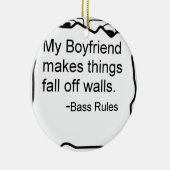 私のボーイフレンドは壁を離れて事をころびます作ります。 低音 セラミックオーナメント (右)
