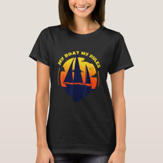 私のボート私のルールキャプテンボートPontoon Tシャツ