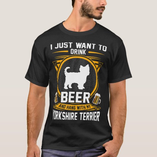 私のヨークシャーつるテリア犬とビールを飲む Tシャツ (正面)