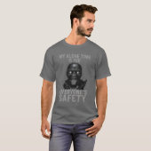 私の一人時間はみんなの安全のためにあります Tシャツ (正面フル)