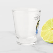 私の与えウイスキーは私の魚釣りショットグラスを取る ショットグラス (左)