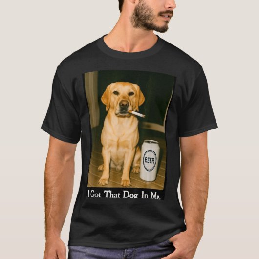 私の中にいるあの犬 面白いレトリバー ビール飲み Tシャツ (正面)