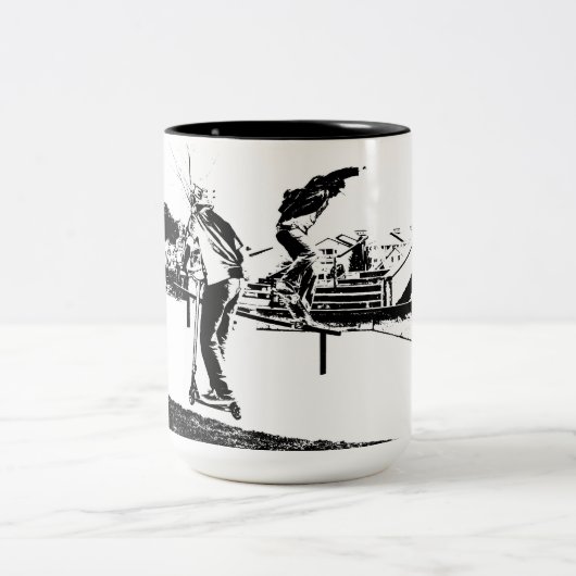 私の人生はスケートボードとスクーター ツートーンマグカップ (中央)