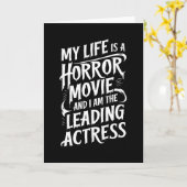 私の人生はホラー映画だ – 面白いハロウィーン カード (黄色い花)