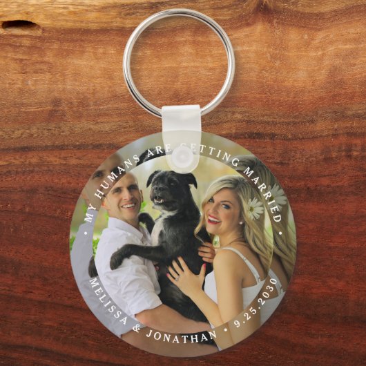 私の人間は結婚しているカスタム犬の写真 キーホルダー (正面)