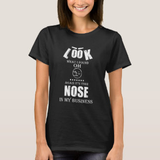 私の仕事にあなたの鼻 グラフィックTシャツ Tシャツ