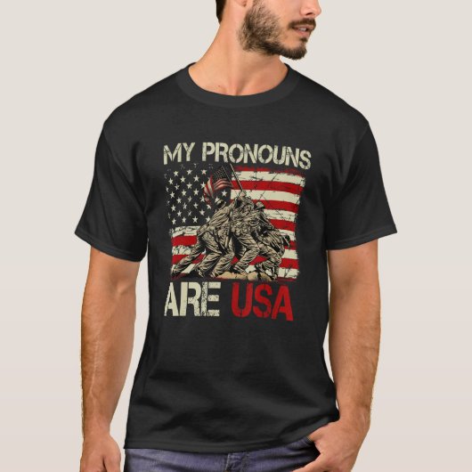 私の代名詞はアメリカの独立記念日 4th ジュライ アメリカ国旗 タイ tシャツ (正面)