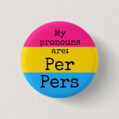 私の代名詞は: Per Pers - パンセクシャルフラッグボタン 缶バッジ (正面)