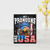 私の代名詞はJのアメリカおもしろい愛国的なイーグル第4位 カード (黄色い花)