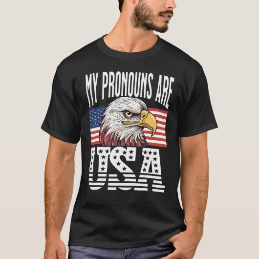 私の代名詞はUSA Eagle Patriotic American Men W Tシャツ (正面)