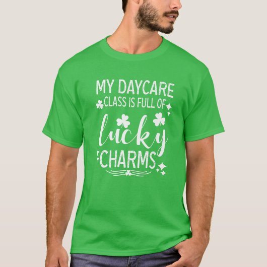 私の保育園は幸運なチャームSt patricks day Tシャツ (正面)