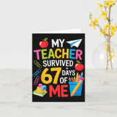 私の先生は67日間の私の先生感謝祭を生き延びた カード (黄色い花)