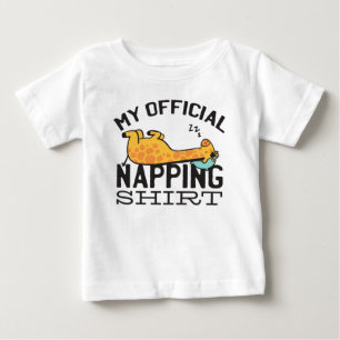 私の公式なおむつシャツ – 怠惰な眠るキリン ベビーTシャツ